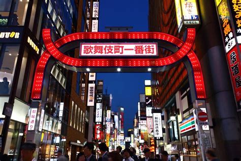 新宿出会いの場|歌舞伎町の相席BAR 